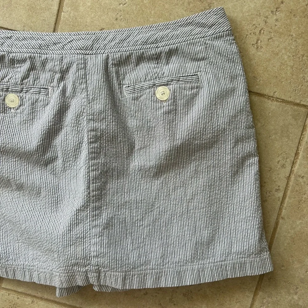 DOCKERS Seersucker Skort Blue White Striped Cotton Mini Skirt Preppy | Size 10P - Picture 12 of 13